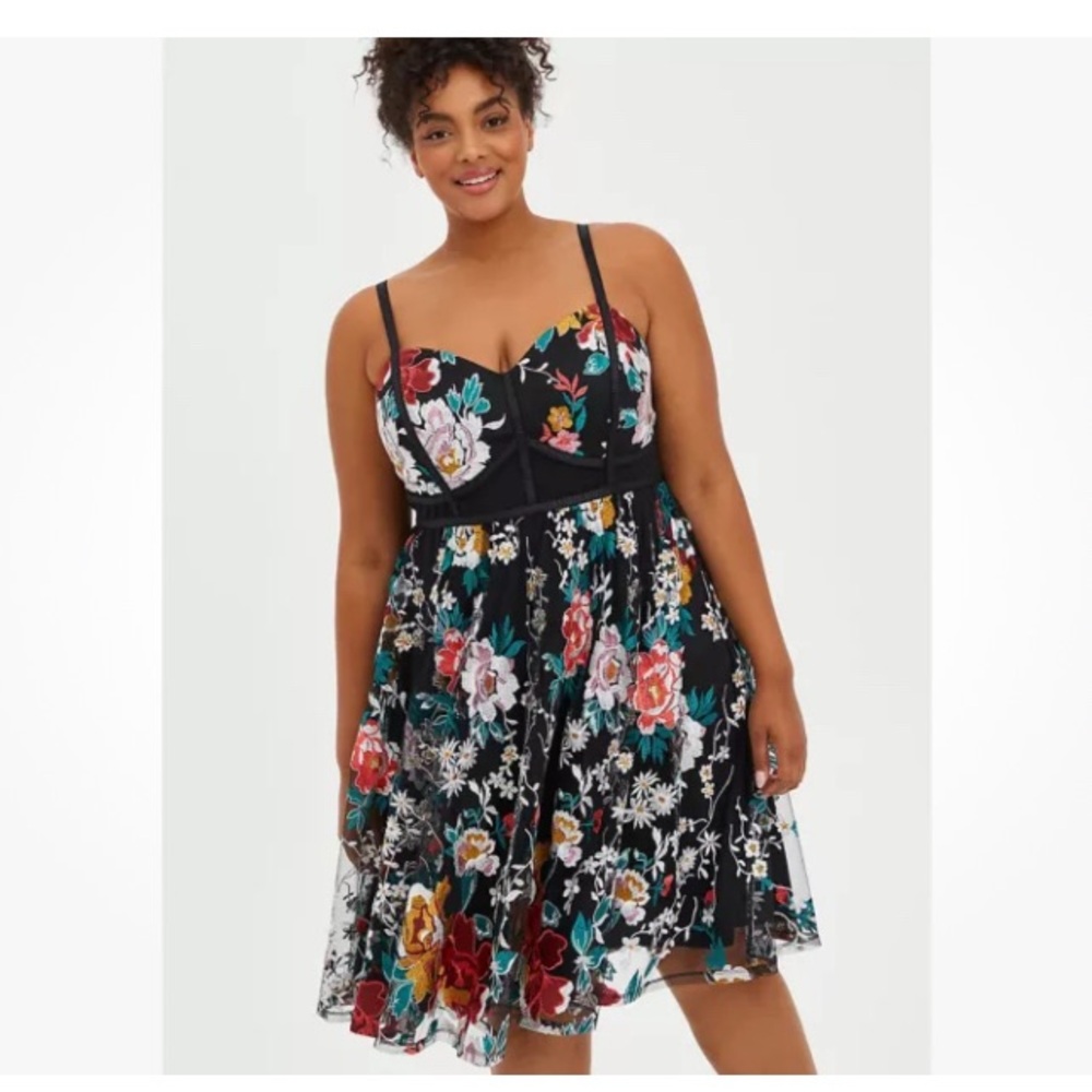 Torrid Bustier Skater Women’s Midi Dress - Lace Floral Black... Size 24